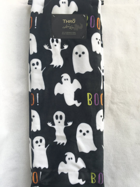 Halloween Ghosts With Boo Blanket Throw