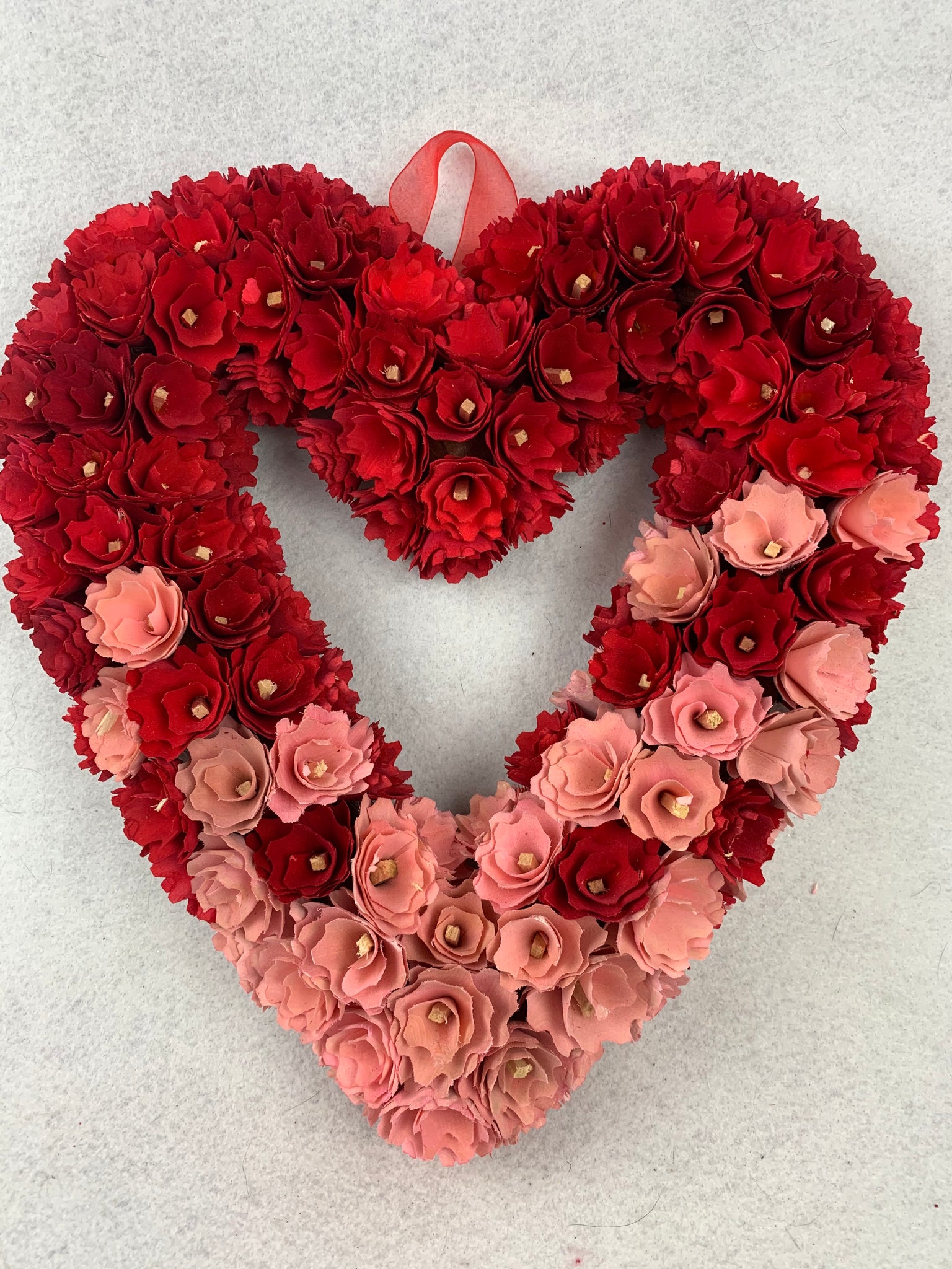 Valentine Wood Curled Red and Pink Flowers Heart Shaped Wreath – CrazeAbout